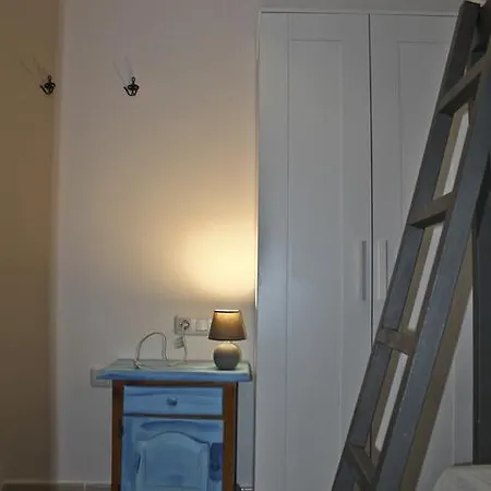 Bed & Breakfast Joy 2*