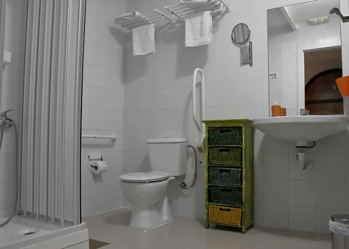 Joy Bed and breakfast 2*