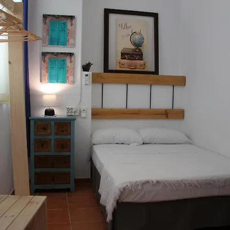 Joy Bed & Breakfast 2*