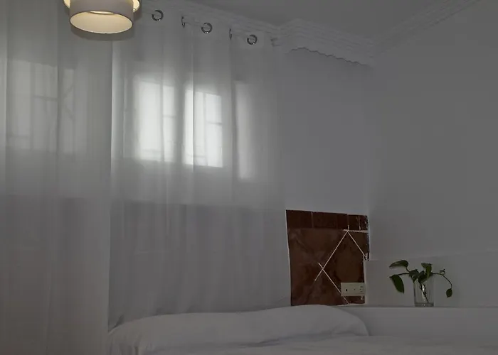 Joy Bed & Breakfast 2*