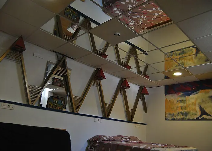 Bed & Breakfast Joy 2*