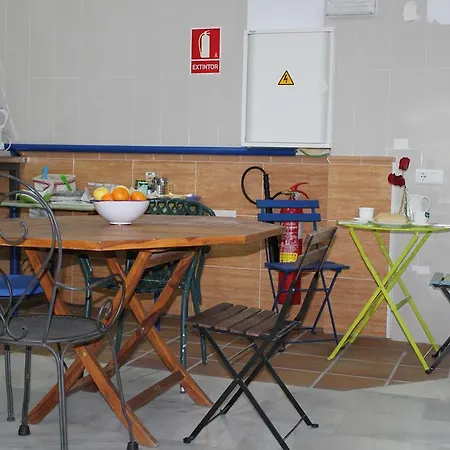 Bed and Breakfast Joy Τορρεμολίνος