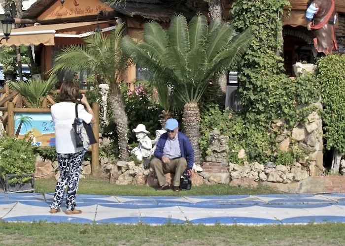 לינה וארוחת בוקר Joy 2*